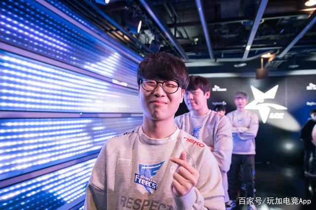 在暗暗庆幸 在暗暗庆幸